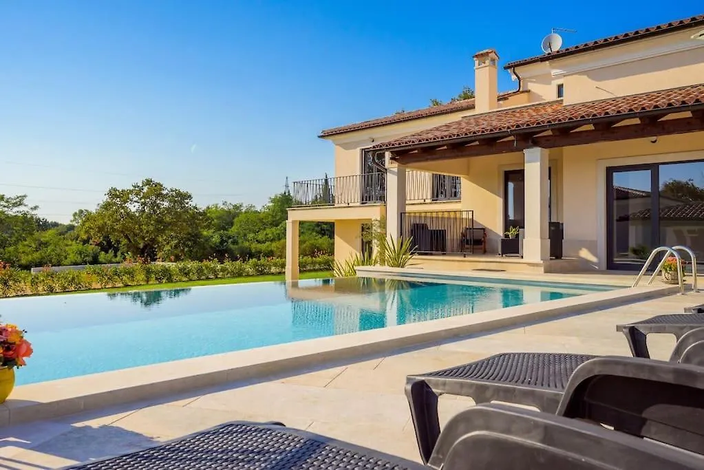Villa Fiera By Istrialux Svetvincenat